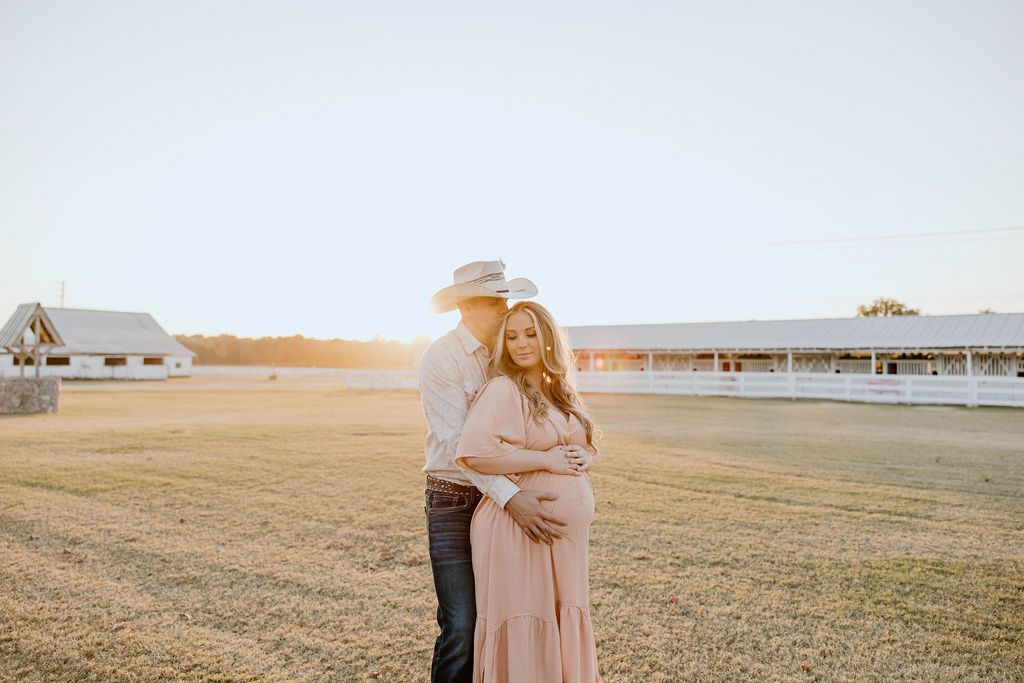 Maternity Session at Harlinsdale Farm