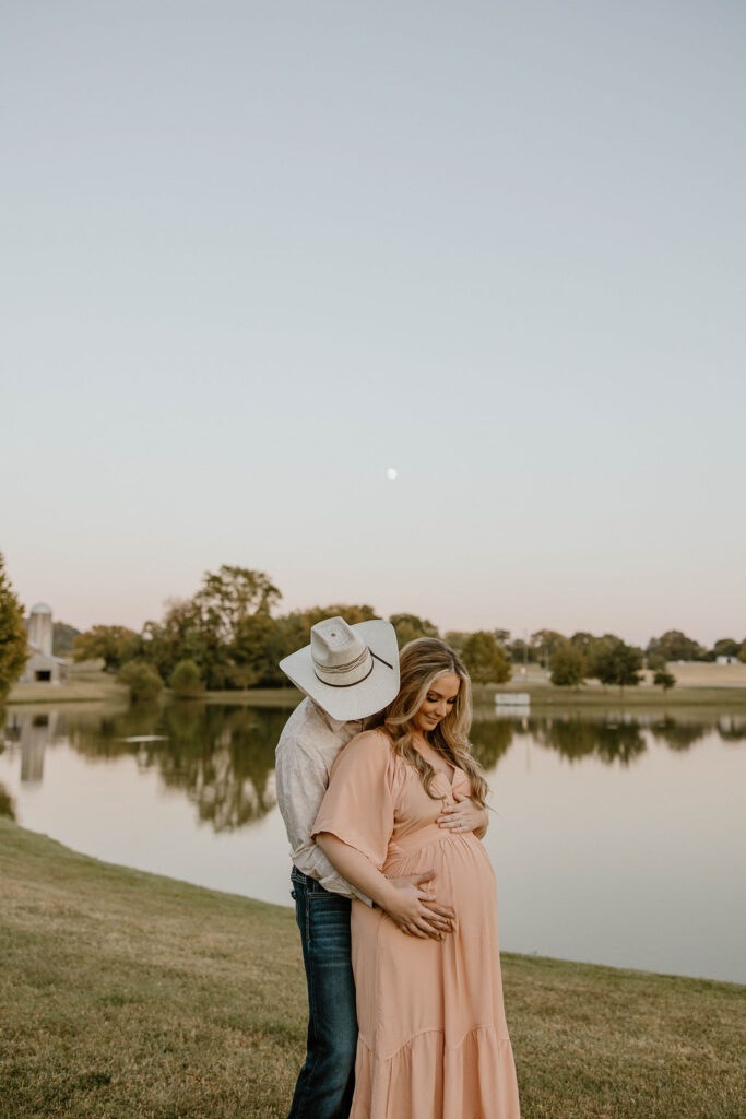 Maternity Session at Harlinsdale Farm in front of pond